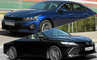 Что лучше выбрать: Toyota Camry или Kia K5 — сравнение двух седанов премиального класса
