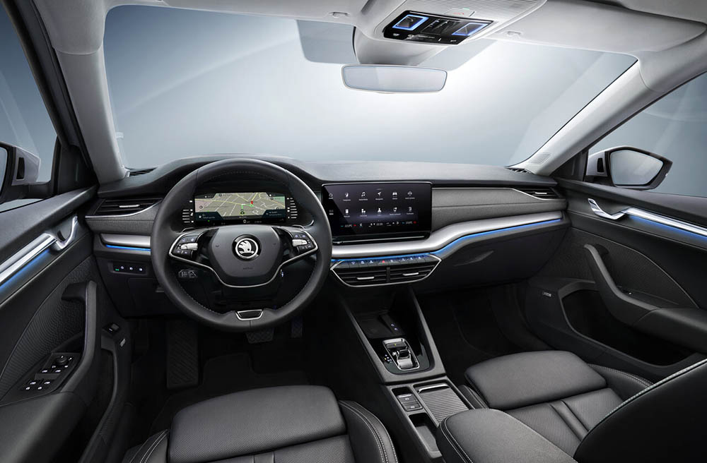Автомобиль Skoda Octavia внутри