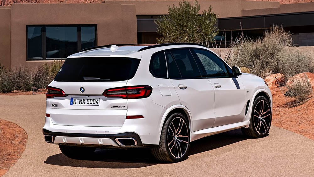 BMW X5 сзади