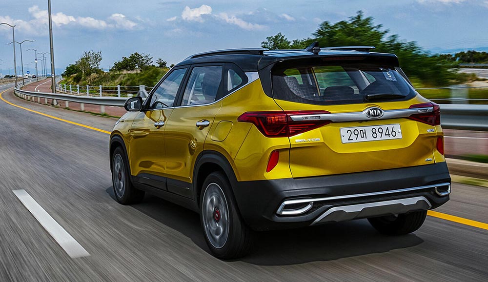 Kia Seltos сзади