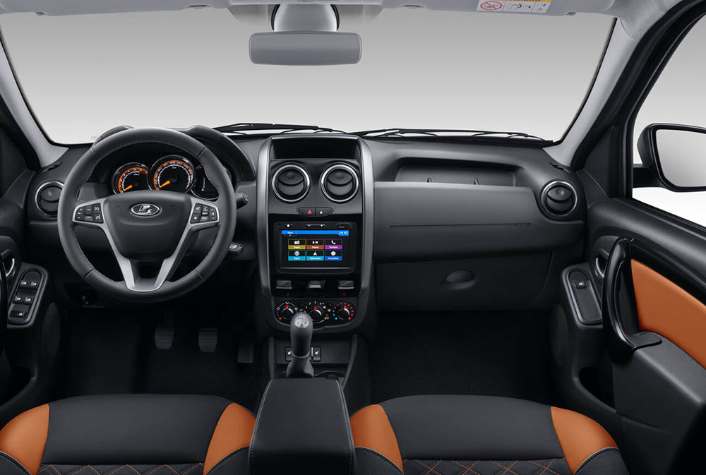 Lada Largus Cross внутри