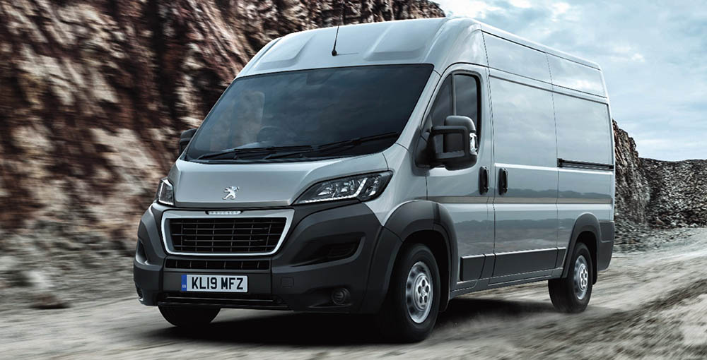 Микроавтобус Peugeot Boxer