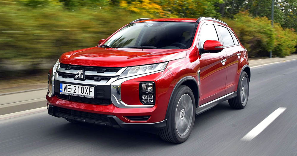 Mitsubishi ASX на дороге