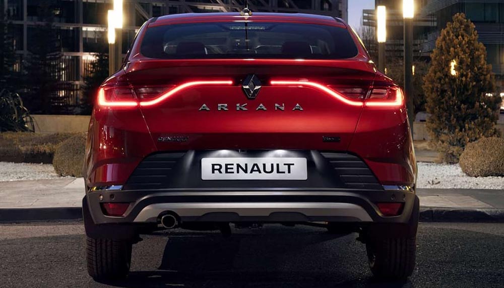 Renault Arkana сзади