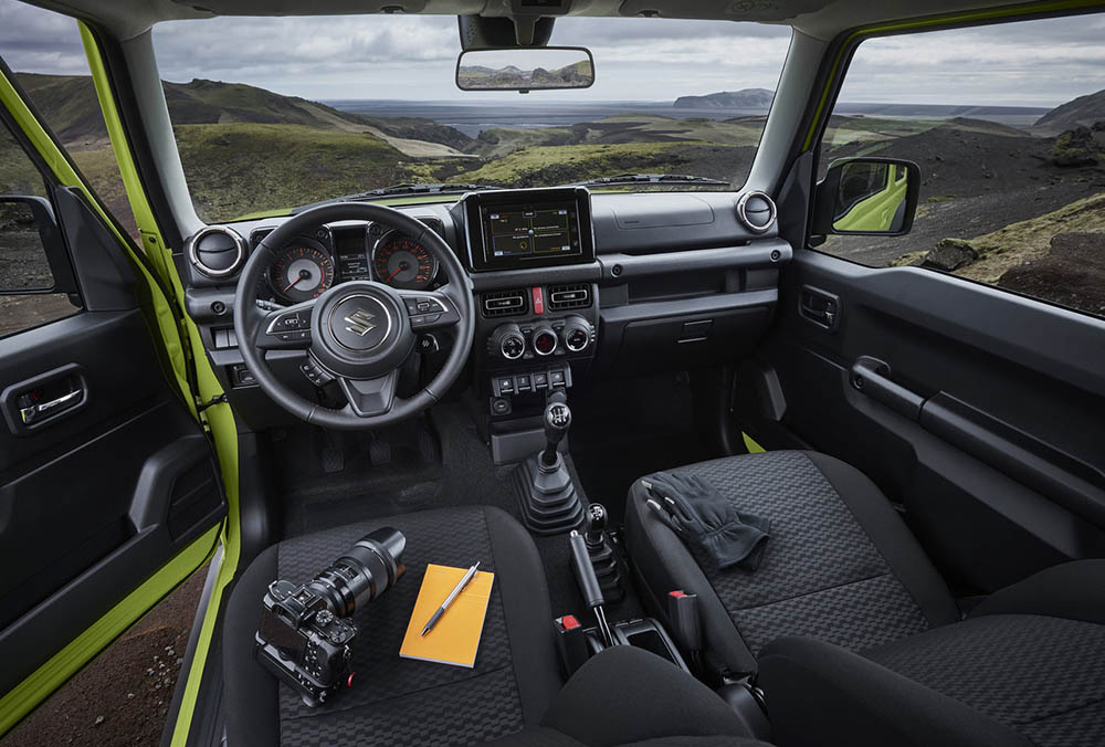 Suzuki Jimny внутри