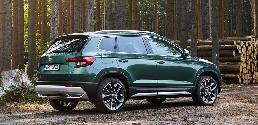 Сзади Skoda Karoq