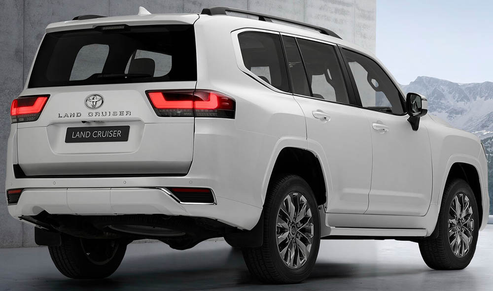 Toyota Land Cruiser сзади