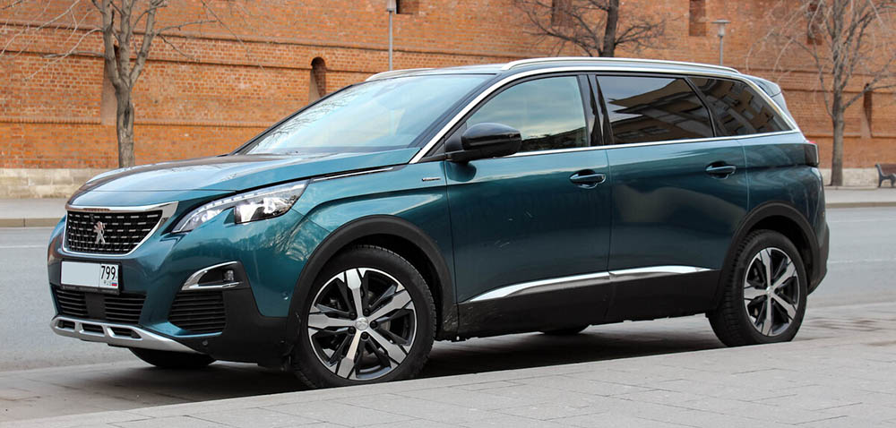 Знакомство с Peugeot 5008