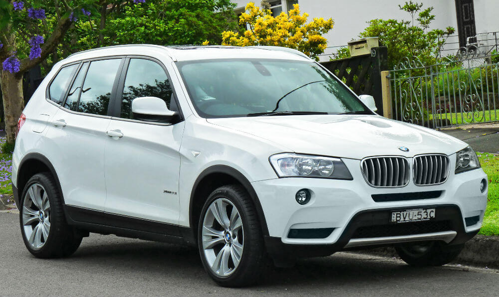 Автомобиль BMW X3