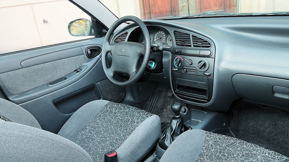 Chevrolet Lanos салон изнутри