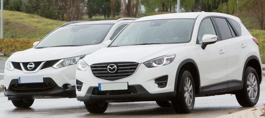 Nissan Qashqai и Mazda CX-5