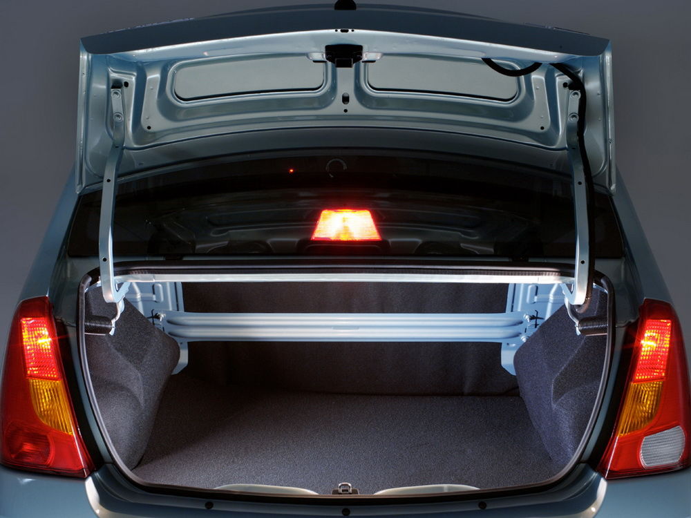 Renault Logan багажник