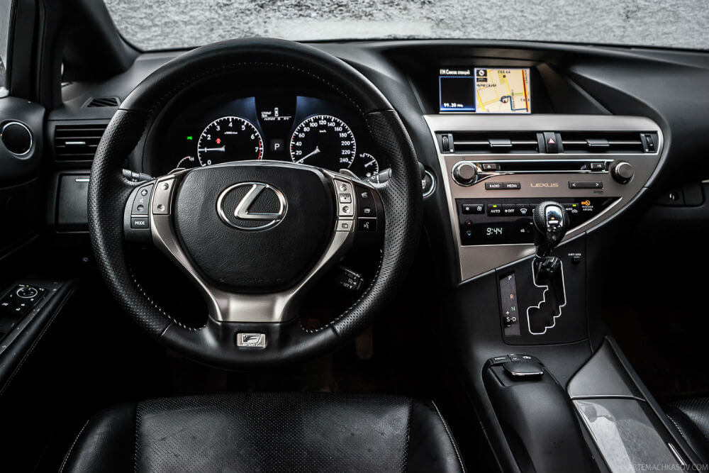 Салон lexus rx350