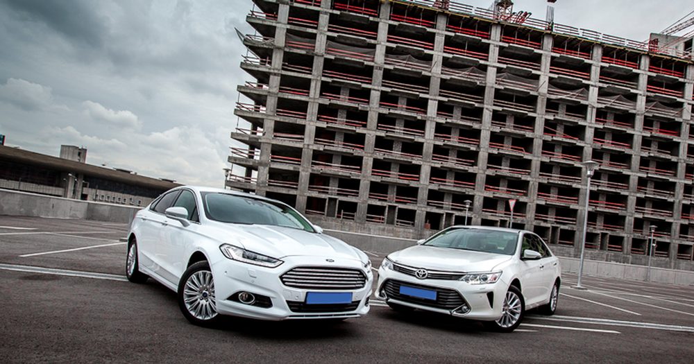 Сравнение Ford Mondeo и Toyota Camry