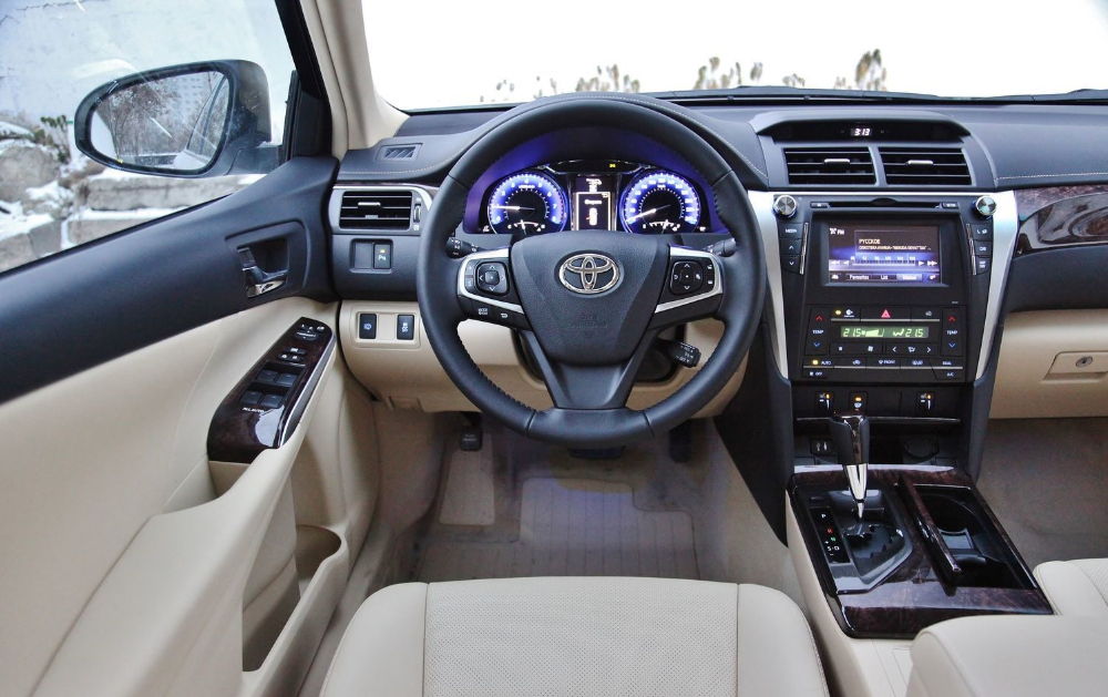 Салон Toyota Camry Toyota Camry