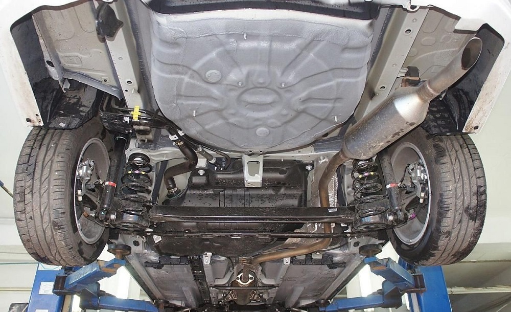 Подвеска Toyota Corolla Вид снизу автомобиля Toyota Corolla