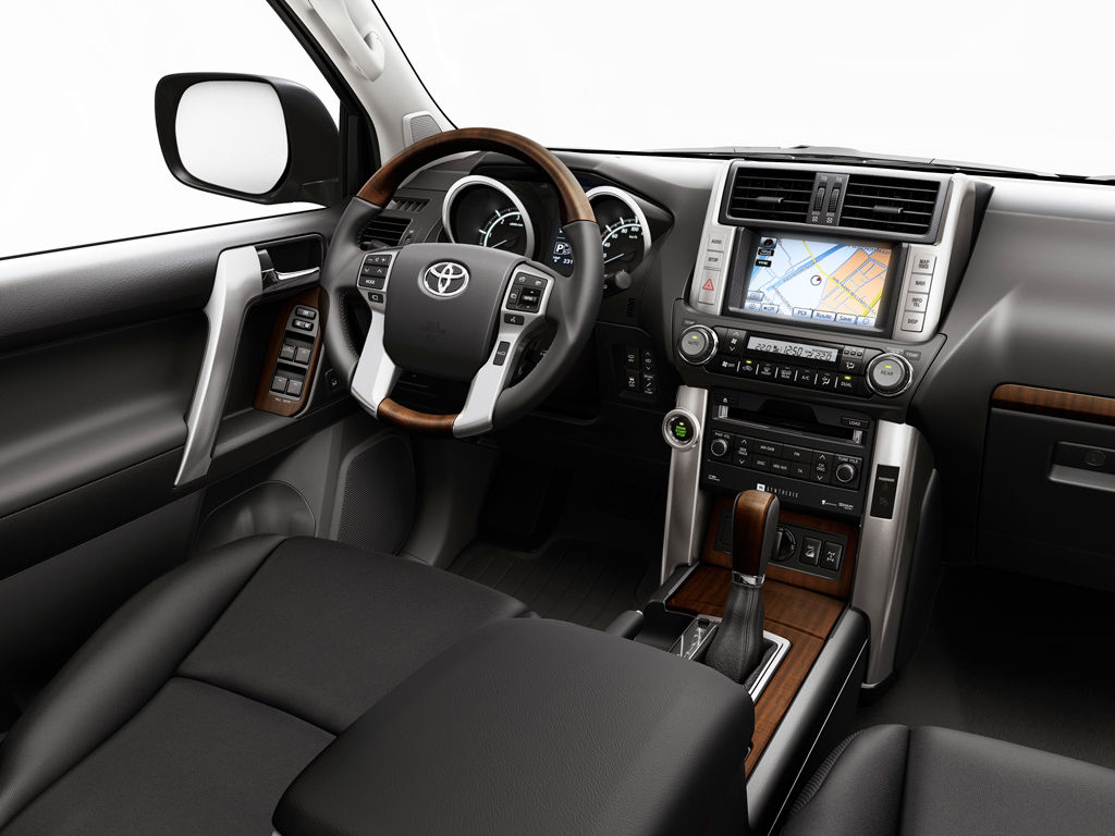 Салон Toyota Land Cruiser Prado Toyota Land Cruiser Prado