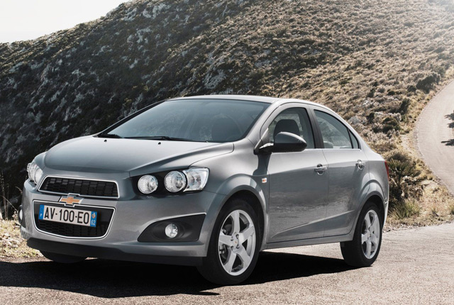 Автомобиль Chevrolet Aveo Автомобиль Chevrolet Aveo отличается особым агрессивным внешним видом
