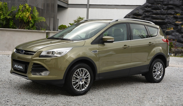 Автомобиль Ford Kuga Автомобиль Ford Kuga имеет неброский для внедорожника внешний вид