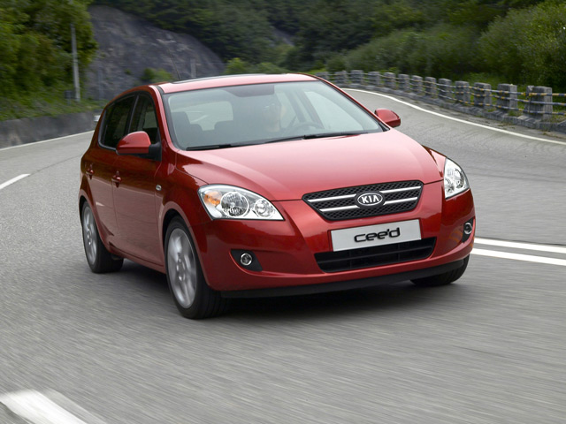 Внешний вид автомобиля KIA Ceed