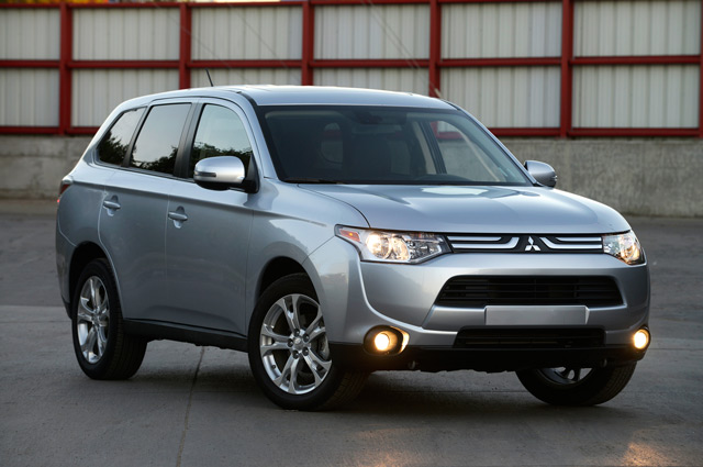 Внешний вид автомобиля Mitsubishi Outlander