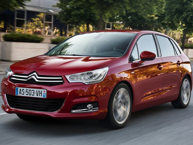 Автомобиль Citroen C4 Автомобиль Citroen C4 сочетает в себе яркий образ и адекватную цену