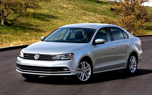 Автомобиль Volkswagen Jetta При создании автомобиля Volkswagen Jetta производители брали за основу VW Golf
