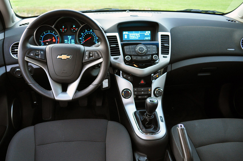 Салон Chevrolet Cruze Chevrolet Cruze салон