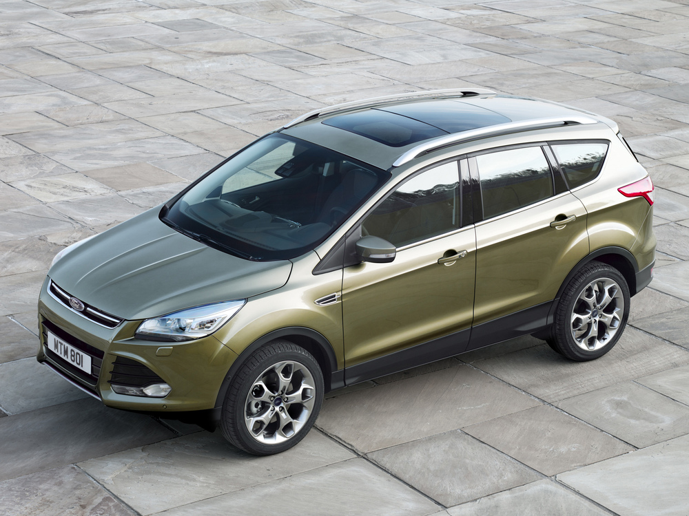 Ford Kuga зеленый
