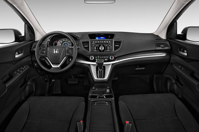 В салоне автомобиля Honda CR-V
