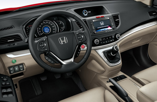 В салоне автомобиля Honda CR-V