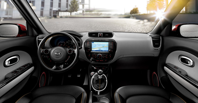Салон автомобиля KIA Soul поражает богатым убранством