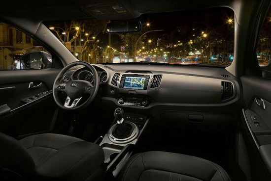 В салоне автомобиля Kia Sportage