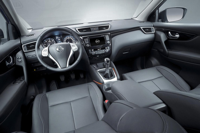 В салоне автомобиля Nissan Qashqai