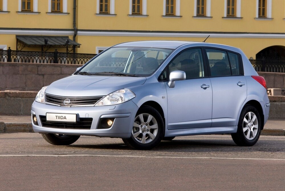 Nissan Tiida Nissan Tiida хечбек
