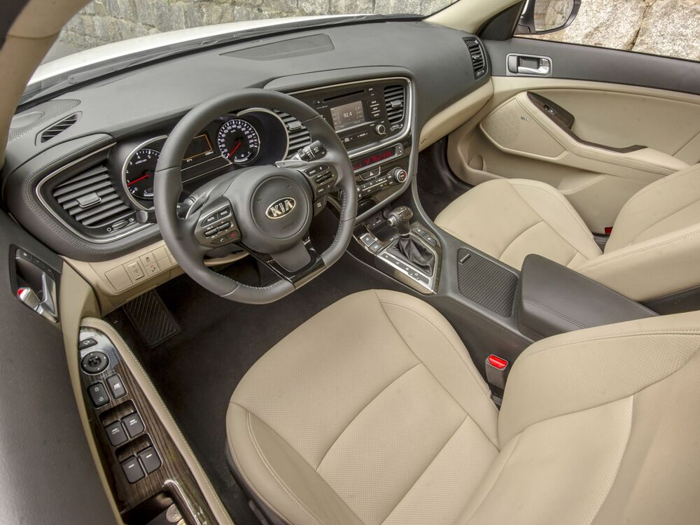 Салон Kia Optima