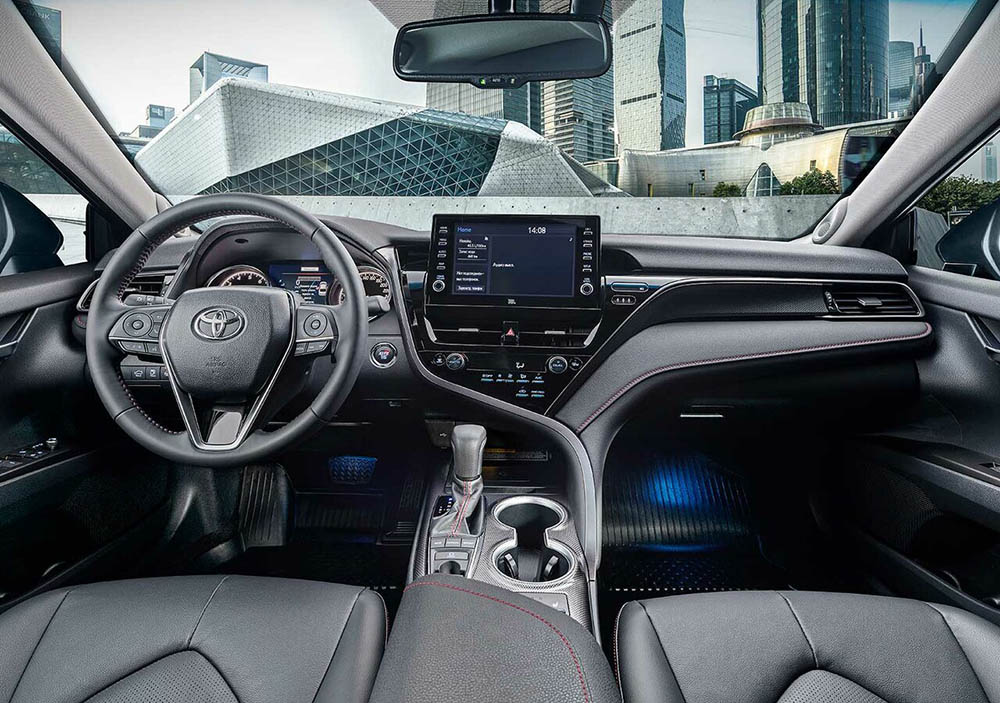 Салон Toyota Camry