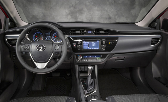 В салоне автомобиля Toyota Corolla