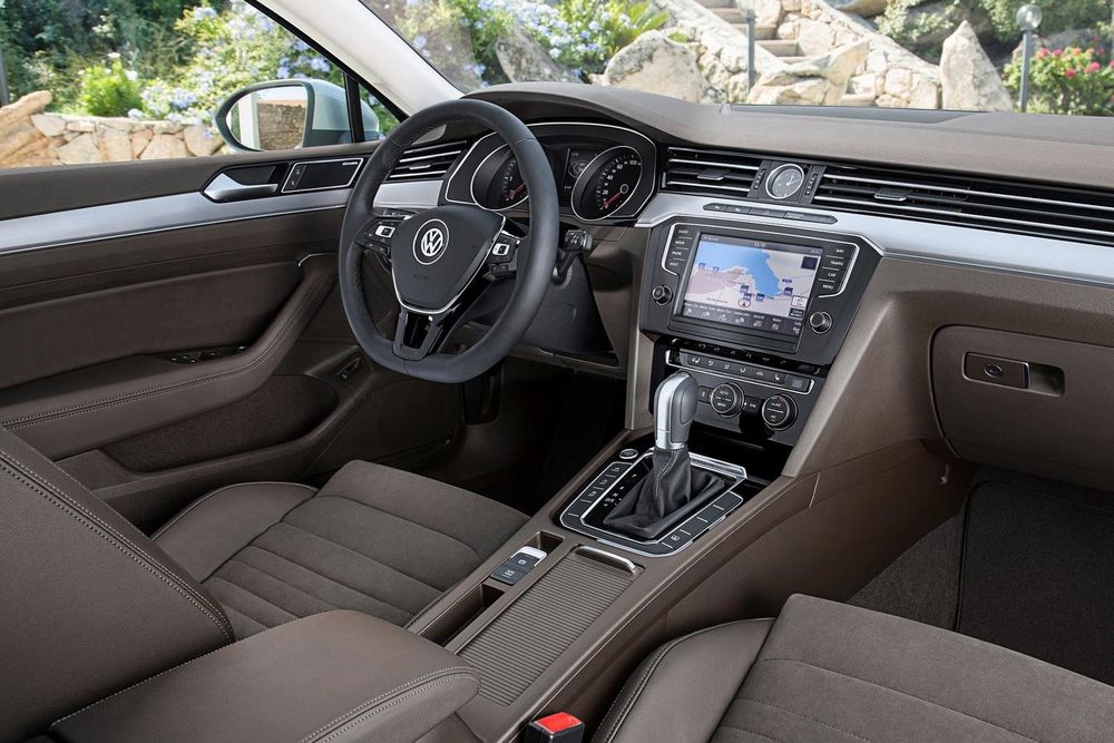 Салон Volkswagen Passat Салон Volkswagen Passat