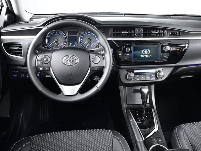 Салон Toyota Corolla отличается практичностью и комфортом