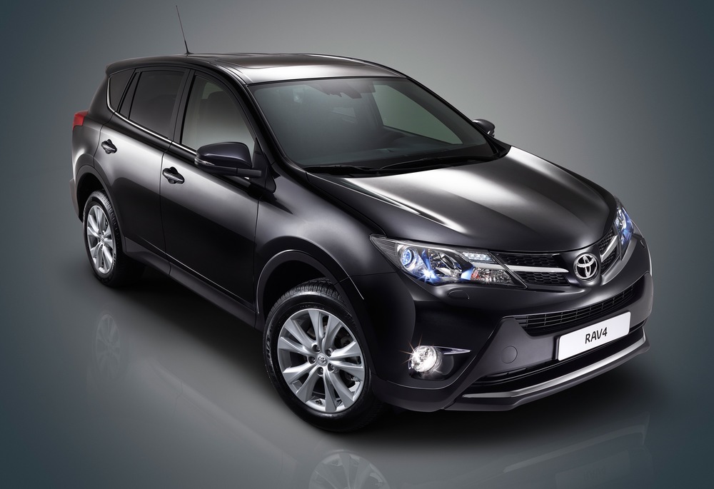 Toyota RAV4 черный