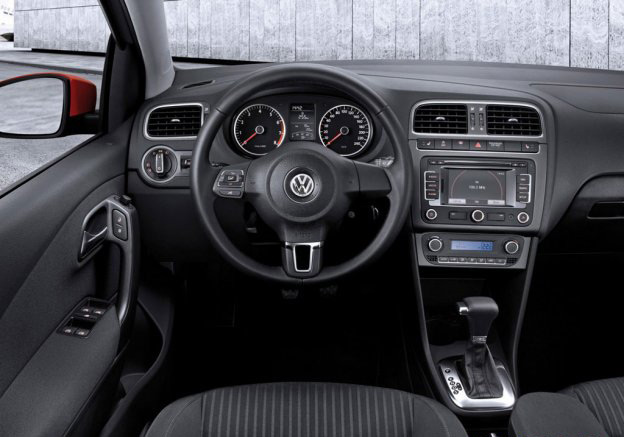 Volkswagen Polo салон В салоне Volkswagen Polo очень качественная отделка кресел